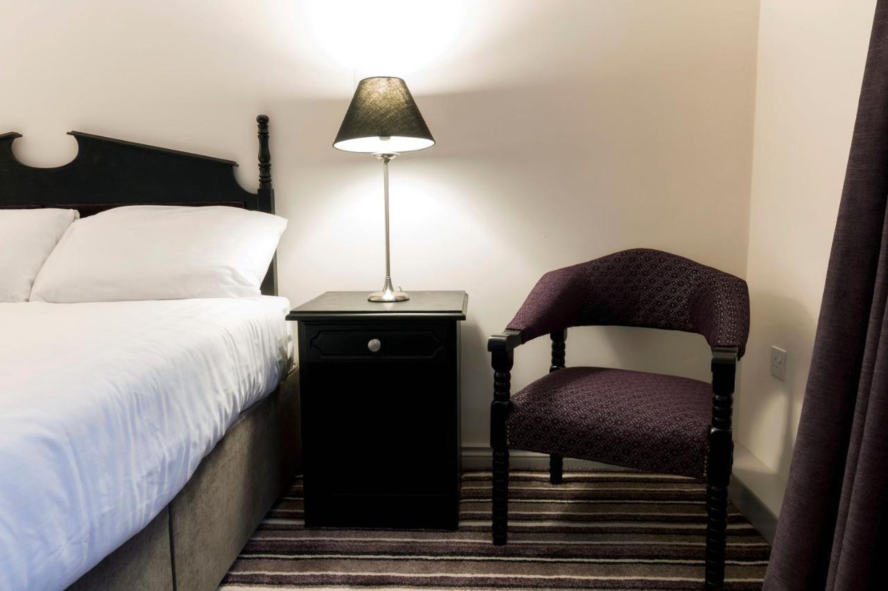 Ivy Tower Hotel Castlebar Exteriör bild